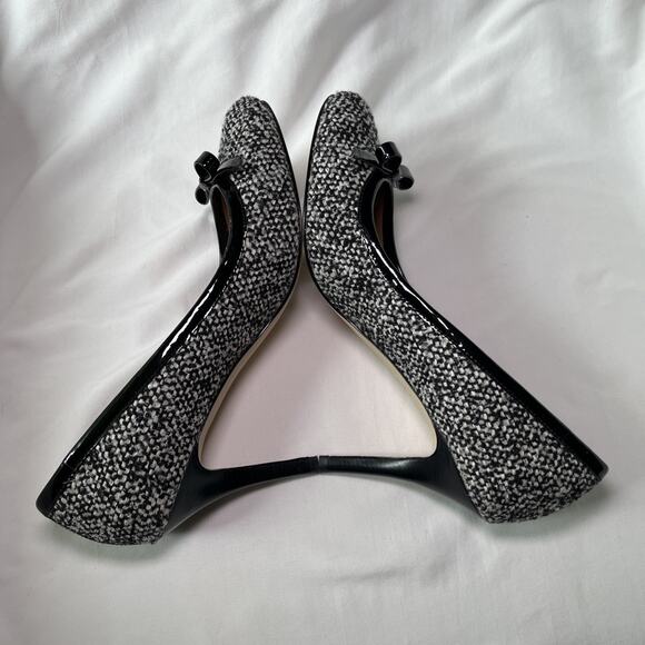 Talbots Womens Pumps Black/White Knit Heels Leather Inner and Soles Size 6.5 EUC - Picture 7 of 13